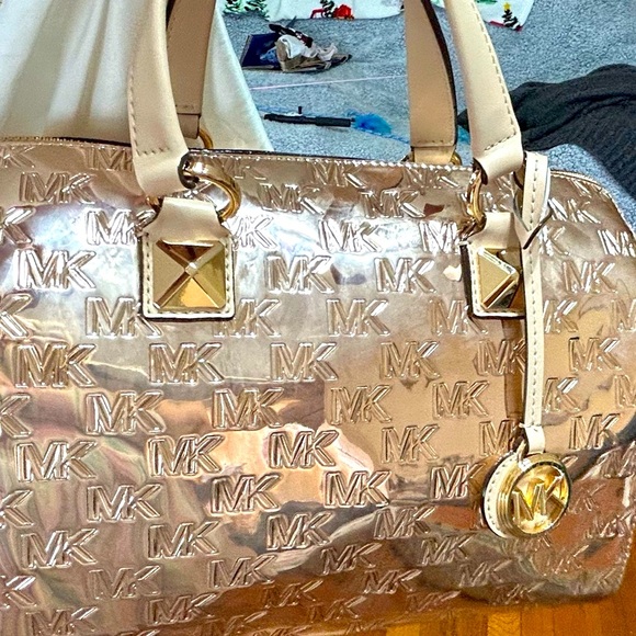 NWT Michael Michael Kors Grayson Logo Embossed Medium Satchel Bag ROSE Gold - Picture 4 of 12